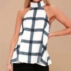 Lulus gray and white sleeveless halter neck top size small